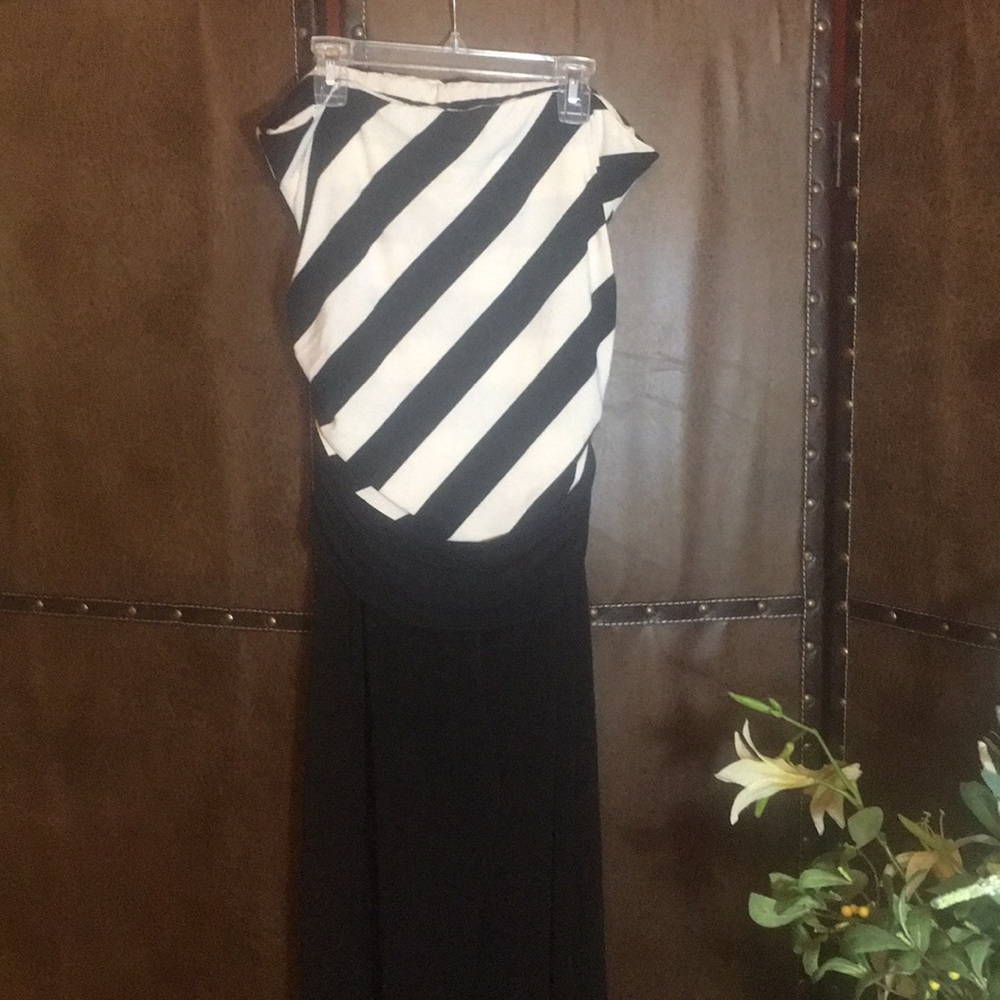Striped top wide leg black and white jumpsuit - Picture 4 of 4